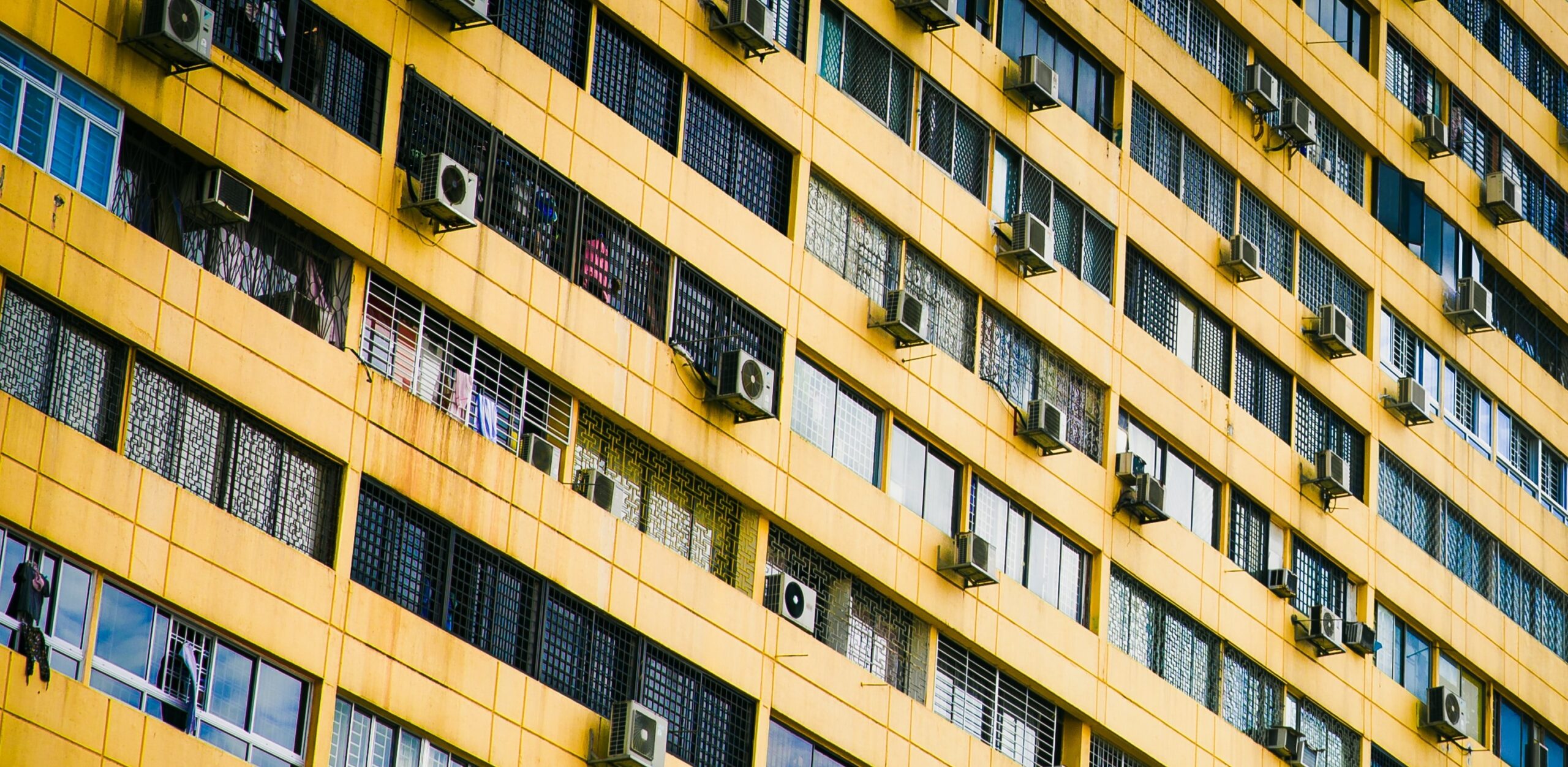 ¿Cómo controlar el consumo de aire acondicionado?