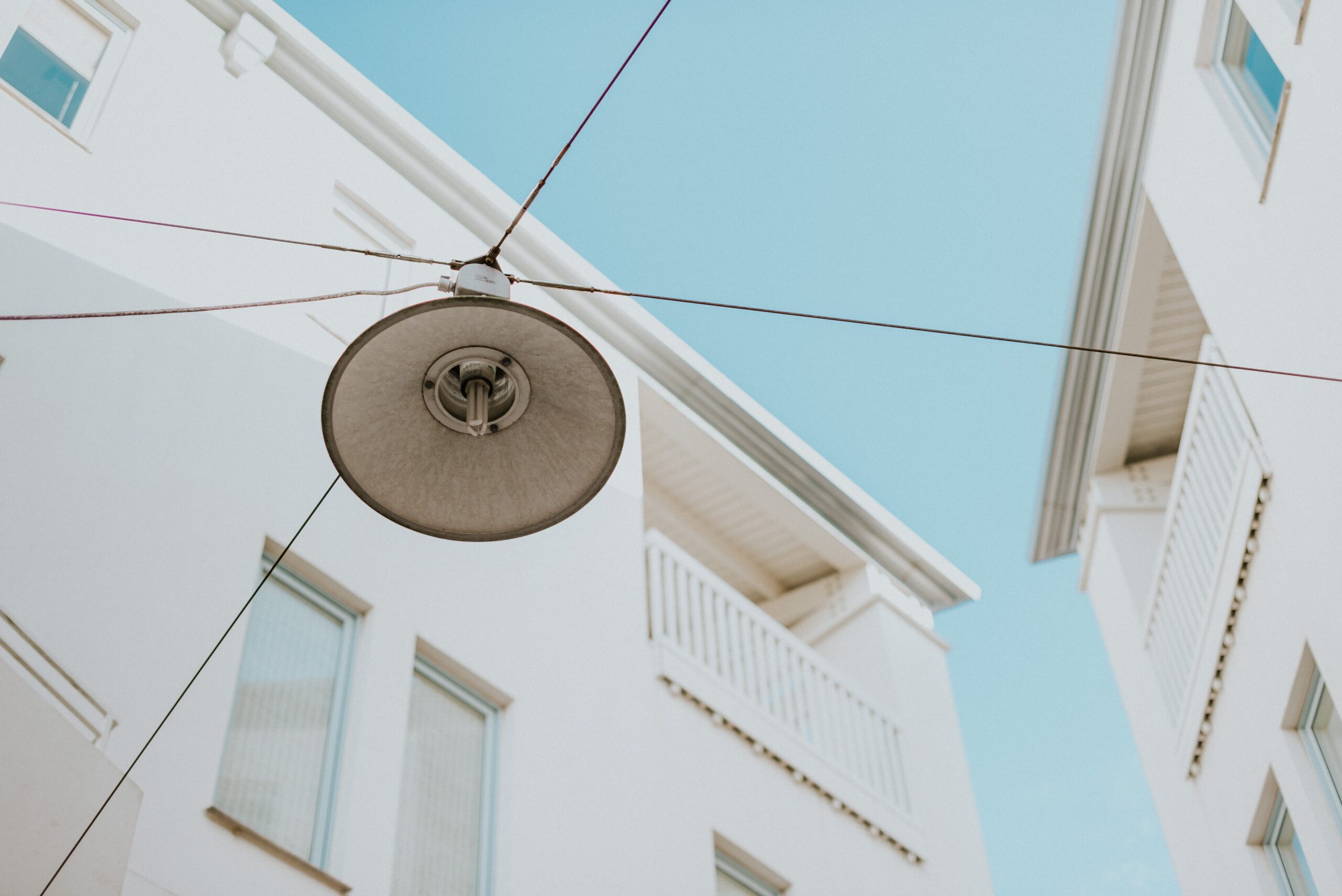 Poner una vivienda a nombre de un hijo: ¿vale la pena?