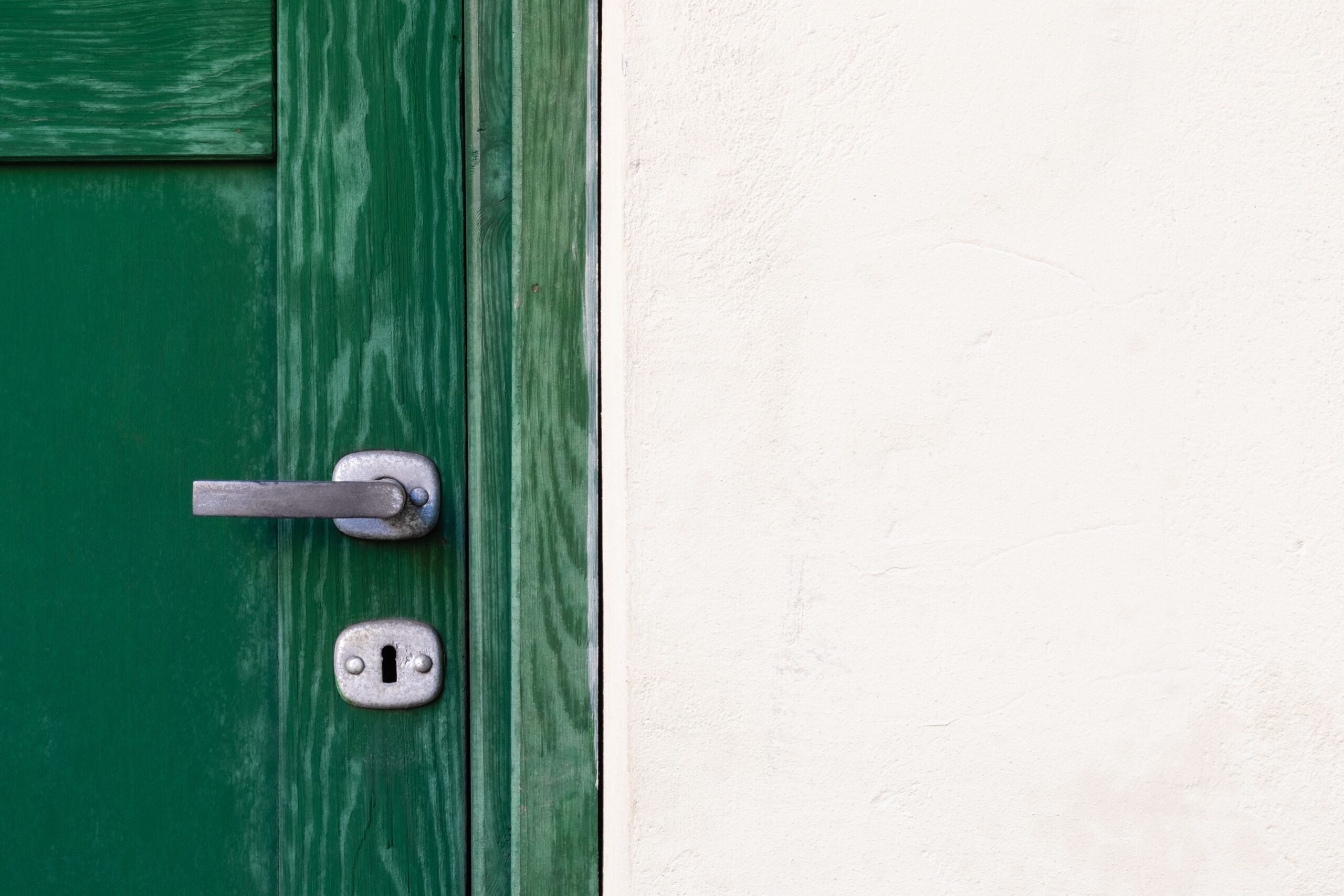 Vender mi casa al banco para comprar otra: ¿es posible?